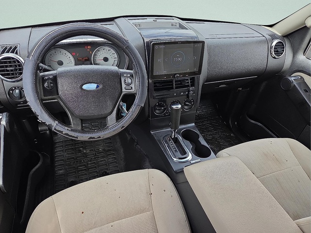 Photo 10